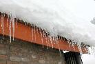 Резкое потепление после сильных  морозов. Возможен сход снежных масс и наледи с крыш!!!