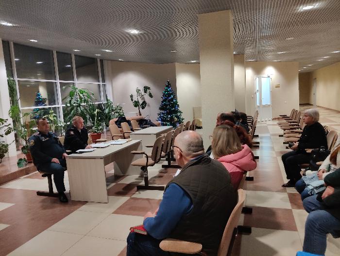 Проведены занятия с работниками спорта